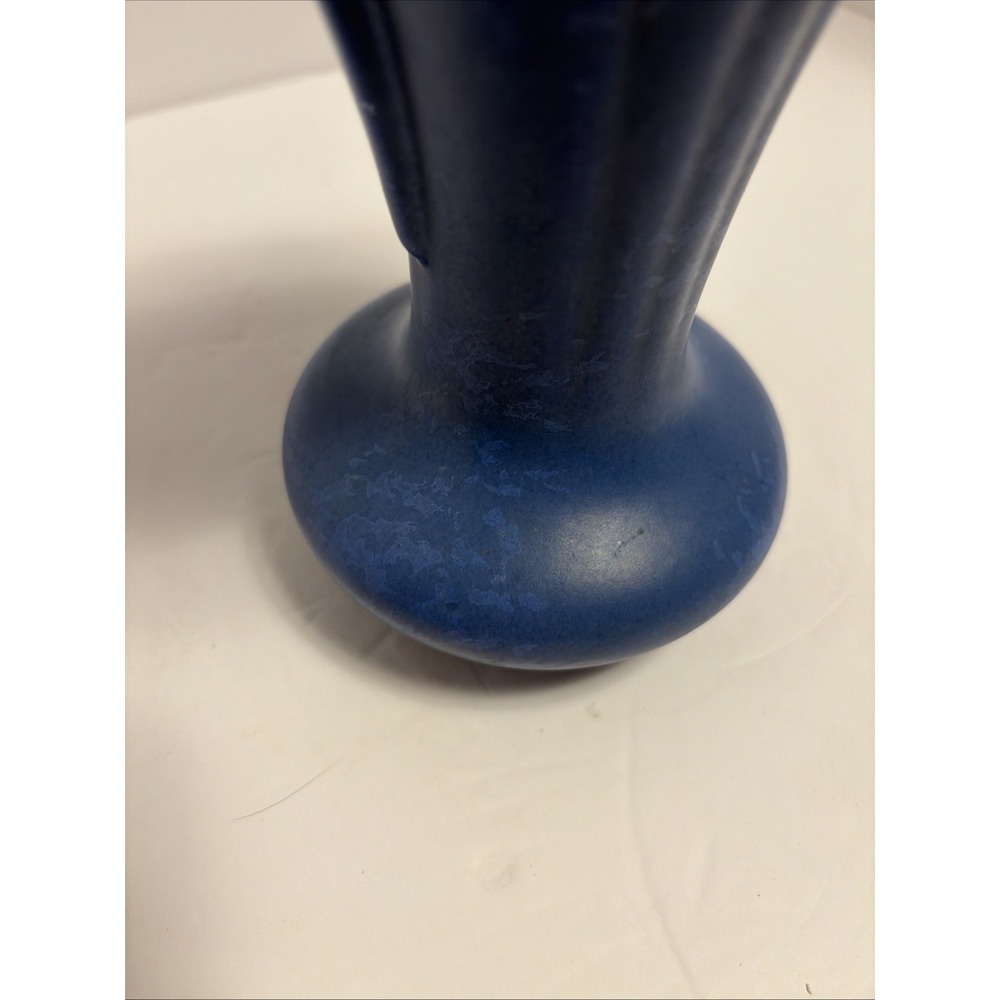 Vintage Niloak Pottery Vase Blue Matte Modeled Glaze Urn Style - Picture 9 of 9
